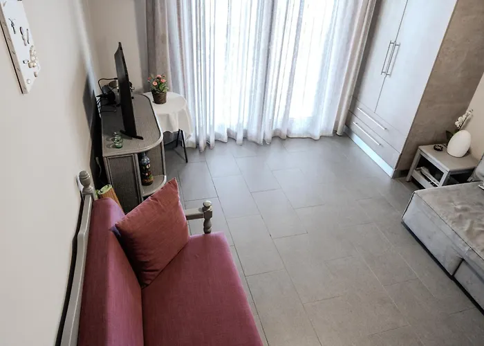 Delmare 2 Limani Ajia Paraskiewi